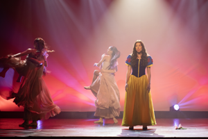 Snow White and the 11½ Dwarfs show photos
