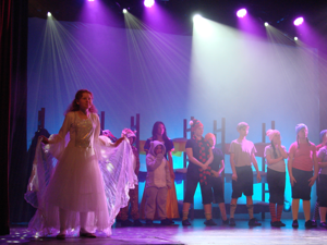 Snow White and the 11½ Dwarfs show photos