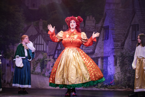 Snow White and the 11½ Dwarfs show photos