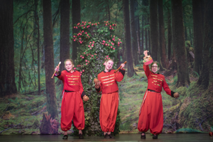 Snow White and the 11½ Dwarfs show photos