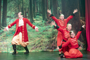 Snow White and the 11½ Dwarfs show photos
