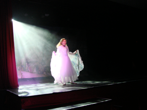 Snow White and the 11½ Dwarfs show photos