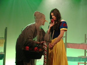Snow White and the 11½ Dwarfs show photos