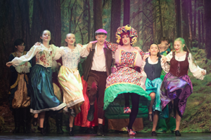 snow White and the 11½ Dwarfs show photos