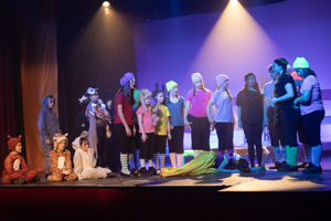 Snow White and the 11½ Dwarfs show photos