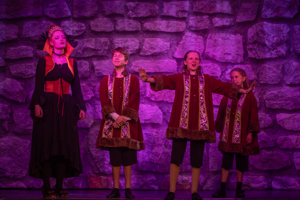 Snow White and the 11½ Dwarfs show photos