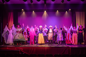 Snow White and the 11½ Dwarfs show photos