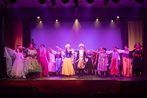 Snow White and the 11½ Dwarfs show photos