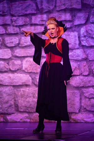 Snow White and the 11½ Dwarfs show photos