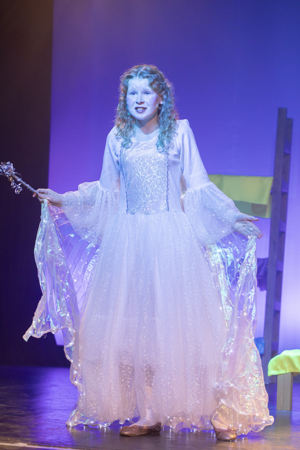 Snow White and the 11½ Dwarfs show photos