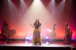 Snow White and the 11½ Dwarfs show photos