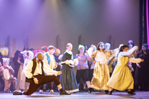 Snow White and the 11½ Dwarfs show photos