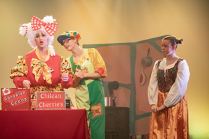Snow White and the 11½ Dwarfs show photos