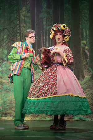 Snow White and the 11½ Dwarfs show photos