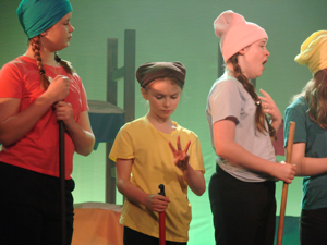 Snow White and the 11½ Dwarfs show photos