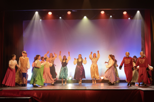 Snow White and the 11½ Dwarfs show photos