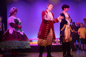 Snow White and the 11½ Dwarfs show photos