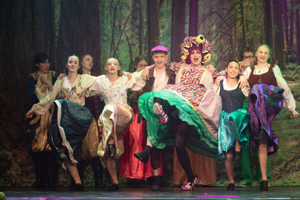 snow White and the 11½ Dwarfs show photos