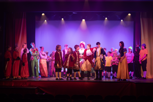 Snow White and the 11½ Dwarfs show photos