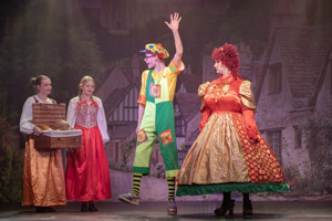 Snow White and the 11½ Dwarfs show photos